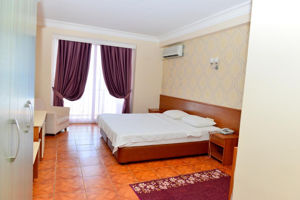 Club Casmin Hotel Iskenderun Room photo
